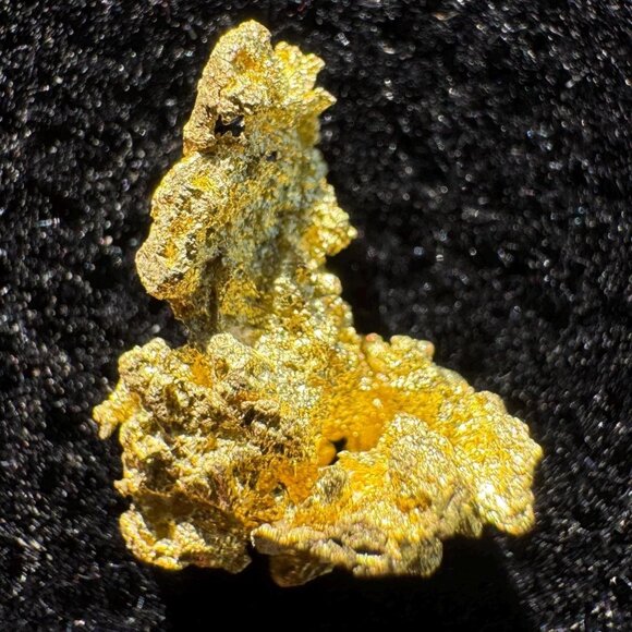 California Native Gold Crystal -  1.16 grams - Picture 1 of 4